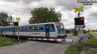 Železniční přejezd Jinočany #1 - P2228 / 12.7. 2022 / Czech railroad crossing.
