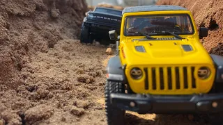 Off-roading With Jeep Wrangler and Defender Scale Models | Diecast miniature models | #jeep #thar