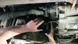 Re-installing the transfer case actuator Lexus GX470