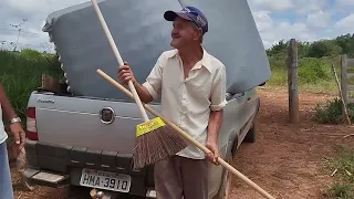 PRESENTES PARA O SR. ZEZÉ.