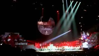 Roger Waters - The Wall Live in Chicago - Happiest Days/Another Brick In The Wall 2