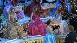 ANDRÉ RIEU & THE JOHANN STRAUSS ORCHESTRA FEATURING THE GIBRALTAR SEA SCOUTS PIPE BAND - MÁLAGA 2023