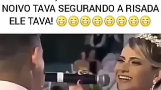 A noiva cantou e surpreendeu a todos