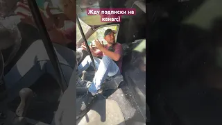 Мужик еле вылез #bass #shortvideo #short #автозвукболезнь #автозвук #car #музыкавмашину #shorts