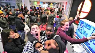 The moment Smash Ultimate was first announced at the Nintendo NY store!