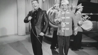 Liberace's TV-Show: Liberace plays "Alexanders Ragtime Band" (1950's)