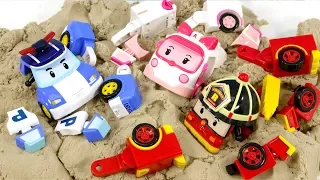 Robocar Poli, Ember, Roy was in trouble. Come quickly and fix it.