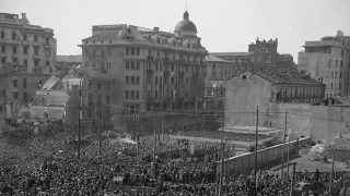 29 Aprile 1945 - A Piazzale Loreto vengono esposti i corpi di Benito Mussolini e altri suoi gerarchi