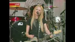 Avril Lavigne - My Happy Ending @ Good Morning America 26/08/2005