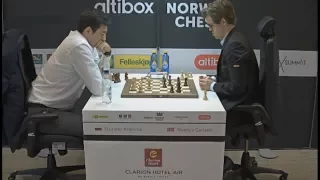 EXCITING BLITZ GAME!!! MAGNUS CARLSEN VS VLADIMIR KRAMNIK - BLITZ CHESS 2017 NORWAY CHESS 2017