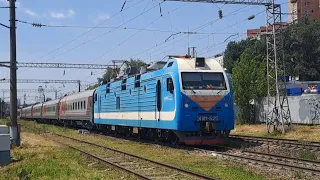 ЭП1М-525 с поездом №245 Ейск - Санкт-Петербург