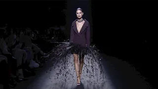 Isabel Sanchis | Fall Winter 2022/2023 | Full Show