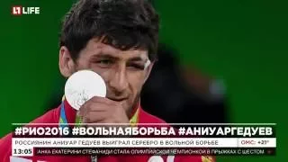 Россиянин Аниуар Гедуев выиграл серебро в вольной борьбе