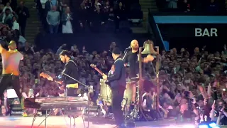 Coldplay singing Viva La Vida at Manchester Ethihad Stadium 01/06/23
