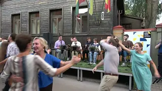 Polka. Groja „Kauno bandonija“. Šokanti L. Zamenhofo gatvė. 2023 09 04