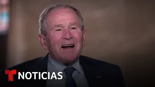 George W. Bush se enfrenta a un juego de palabras y manda mensaje a los latinos | Noticias Telemundo