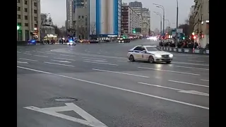 Watch Putin’s Massive Motorcade, Including His Aurus Senat Limo, Roars Through Moscow