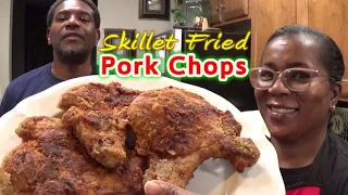 Pan Fried Pork Chops | Cast Iron Skillet Frying | These Chops Are Juicy & Delicious