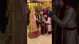 Apni hi Shaadi me Kuch Aisa Gaaya Maine | Manya & Pankaj | Groom singing for his Bride