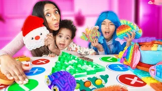 FIDGET TOYS TRADING | MAMAN vs VERITY vs THEA BABY BOSS | ECHANGE intense de POP-IT TRADING