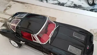 1963 Chevrolet Corvette split windows. 1/18 scale cars