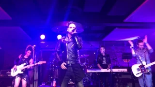 Toby Rand - Starlight by Muse at Luckystrike Soundcheck Live Hollywood