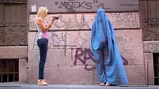 ¿Cómo reaccionamos ante una mujer con burka?