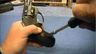 Pachmayr Grip Change on S&W 649