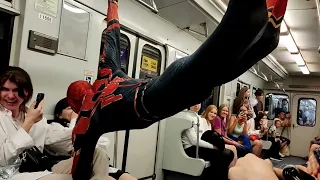 Человек-паук в метро СПб. Spider-man in the subway 🕷