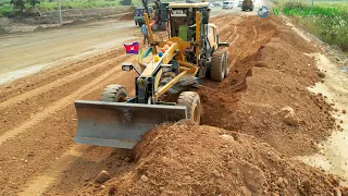 Wonderful Activities Liugong Grader Spreading Red Gravel Installing Sub-Grade Ring Roads