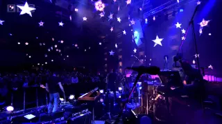 Coldplay 'A Sky Full of Stars' In Concert for Radio 2