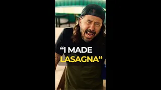 Dave Grohl tells an "I made lasagna" story with Kevin Hart