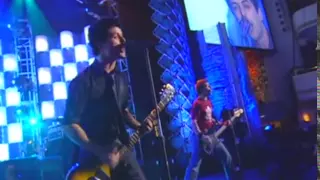 Green Day - "Teenage Lobotomy" / "Rockaway Beach" / "Blitzkrieg Bop" (The Ramones) | 2002 Induction