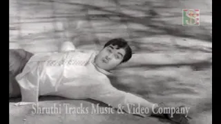 Hoovinalli Jenantha | Movie - Mrutyu Panjaradalli Goodachari 555 | Superhit Old Kannada Songs