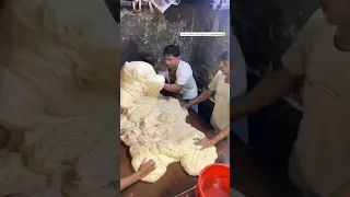 हिल जाओगे आप Pappe (Rusk) बनते हुए देखकर😱😱 #indianstreetfood #india #shorts #baking #streetfood