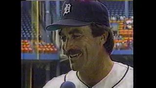 Tom Selleck "Magnum P.I." Hits Home Run At Tigers Stadium During Batting Practice (5-25-1986)