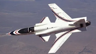 Уникальный самолет Grumman X-29A с «крылом обратной стреловидности» имел высокую маневренность