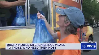 Bronx mobile Kitchen serves meals to the needy