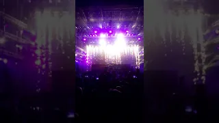 Chainsmokers- EXIT last song! Performance