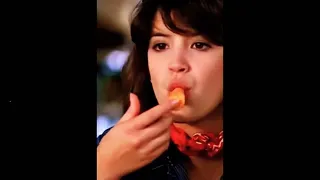 Phoebe Cates - young and fresh. Fast Times at Ridgemont High