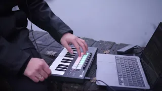 Ableton live looping performance with Launchkey Mini MK3