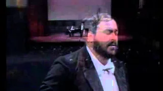 Luciano Pavarotti - O Sole Mio (Bari, 1984)