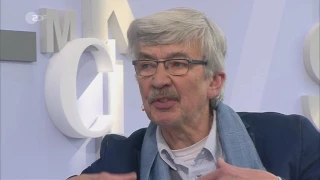 Christoph Hein auf dem blauen Sofa zur Buchmesse in Leipzig 2017