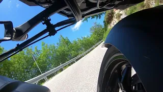 Yamaha Niken am Passo Vezzena, alternative Auffahrt Nord