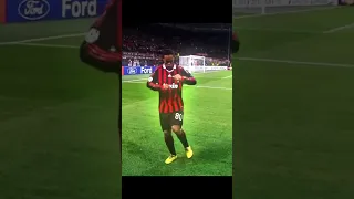 Ronaldinho dancing celebration 🕺. #ronaldinho #celebration #football #viralshorts #shorts