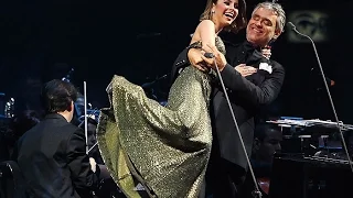 Andrea Bocelli part. Sandy - Vivo Por Ella Ao Vivo  (06/11/2011)