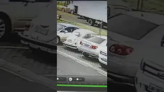 Veja o vídeo do acidente que matou duas pessoas em Piracicaba