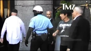 Anthony Kiedis RHCP Singer Fight with Bodyguard