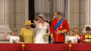 WILLIAM AND KATE KISS!!! ROYAL WEDDING PRINCE WILLIAM CATHERINE MIDDLETON HIGH QUALITY HD