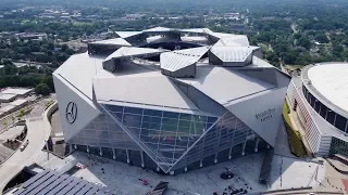 The Atlanta Falcons' Revolutionary New Stadium Is Unlike Any Other You've Seen